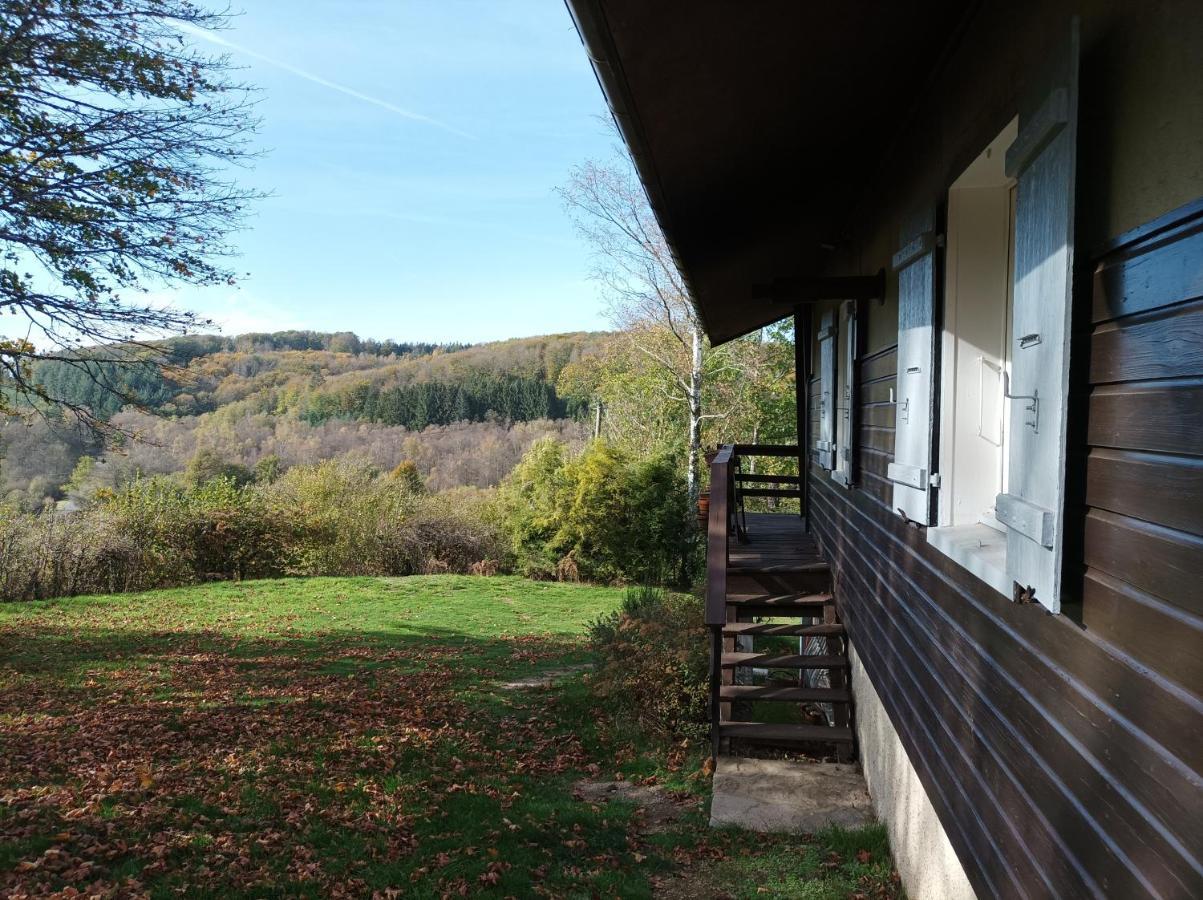 Chalet Deux Chambres Au Calme Saint-Brisson Exterior photo